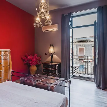 Ursino With Balcony By Wonderful Italy * Catania